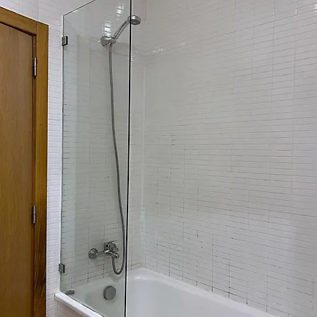 Charming Flat In Chiado-lisbon Daire