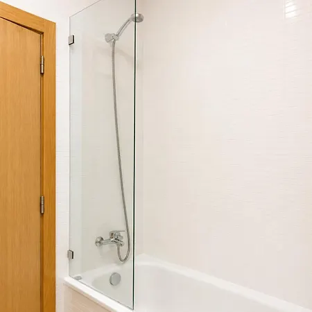 Charming Flat In Chiado-lisbon Appartamento Lisbona